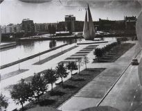 Калининград - Памятный знак 'Пионерам освоения атлантики' 6.jpg