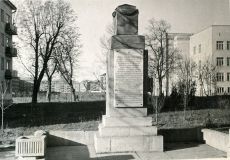 Монумент капитуляции Кёнигсберга 2.jpg