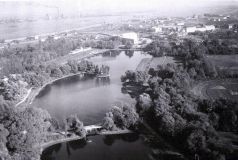 Калининград - Парк 40-летия ВЛКСМ, 1959.jpg